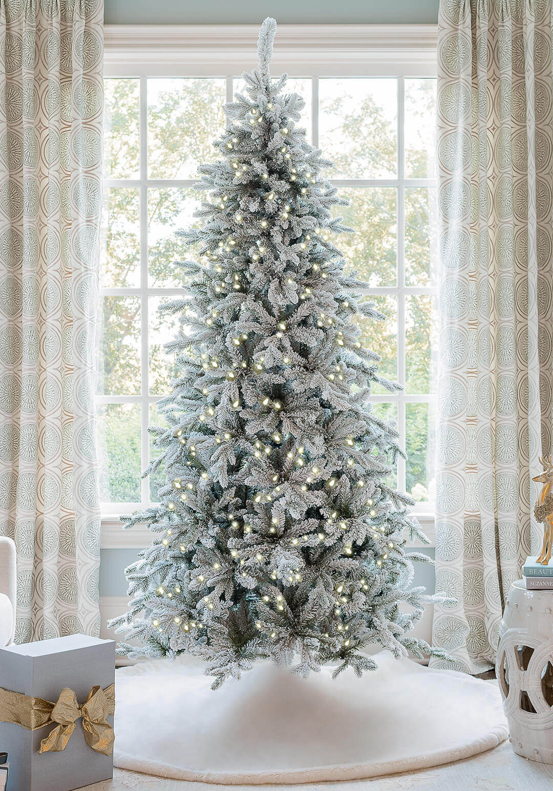 How to Flock a Real or Fake Christmas Tree