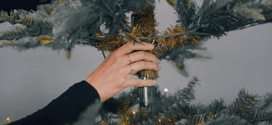 How to Assemble Your King of Christmas Power Pole For Beautiful Illumination