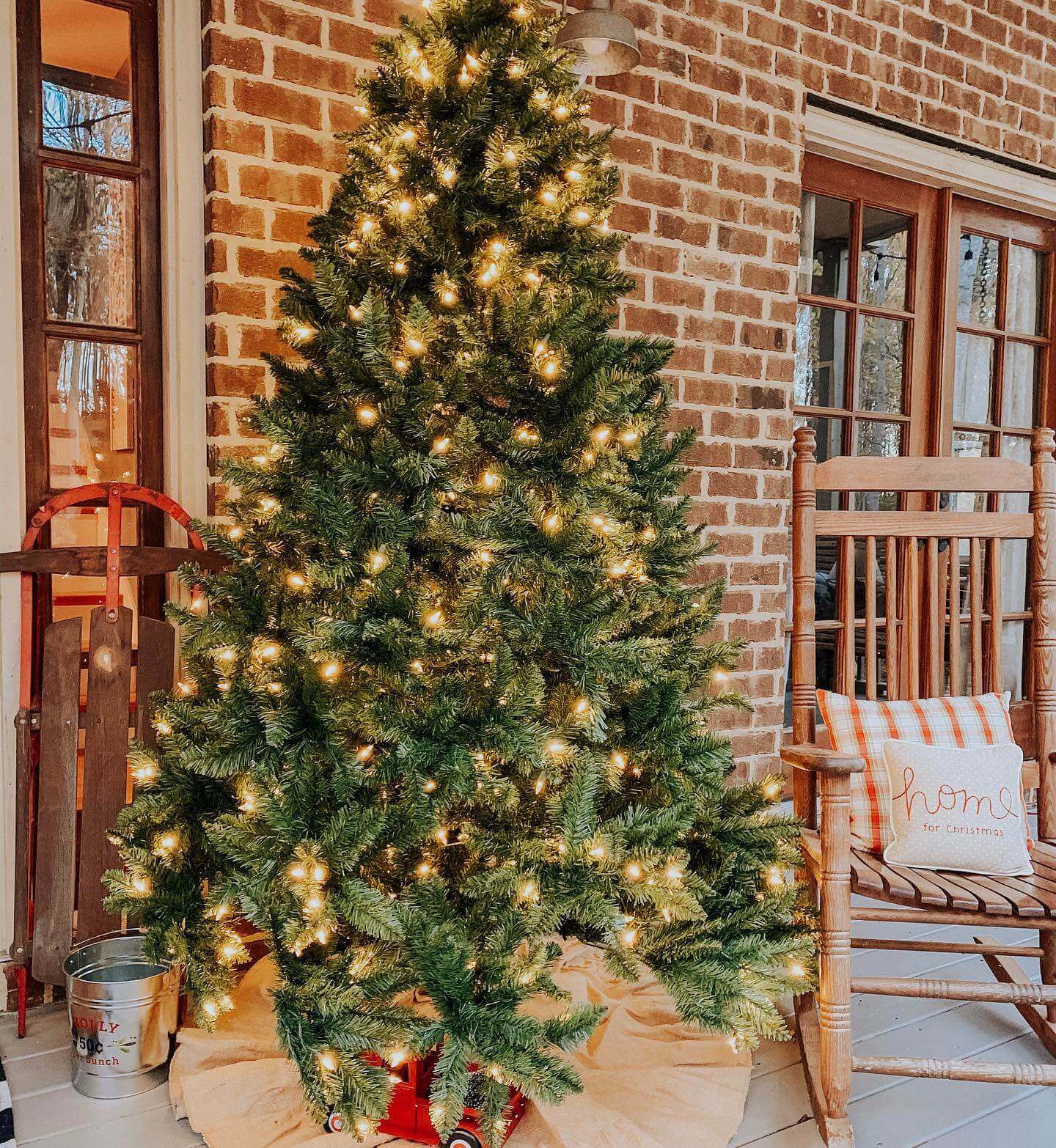 Sale of artificial store christmas trees