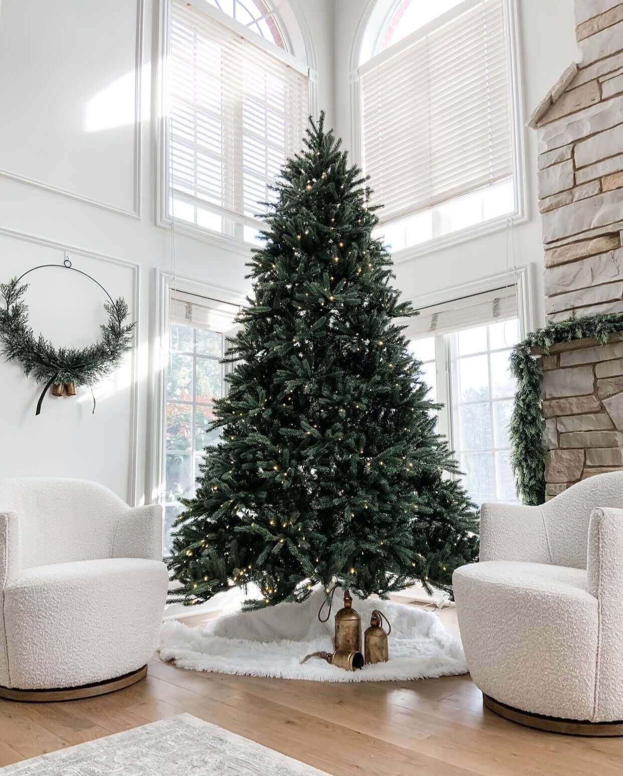 9 foot artificial christmas hot sale tree